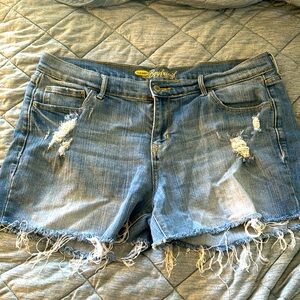 Old Navy Bf denim shorts size 14